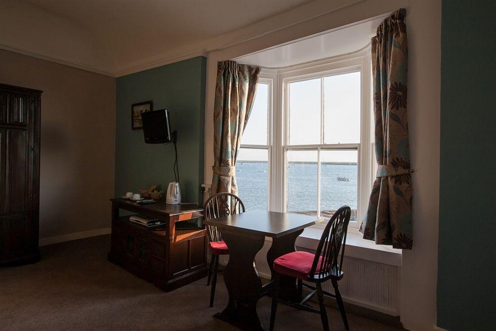 Anchor Hotel Burnham-on-Crouch エクステリア 写真